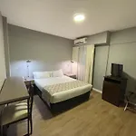 Hotel 8 De Octubre